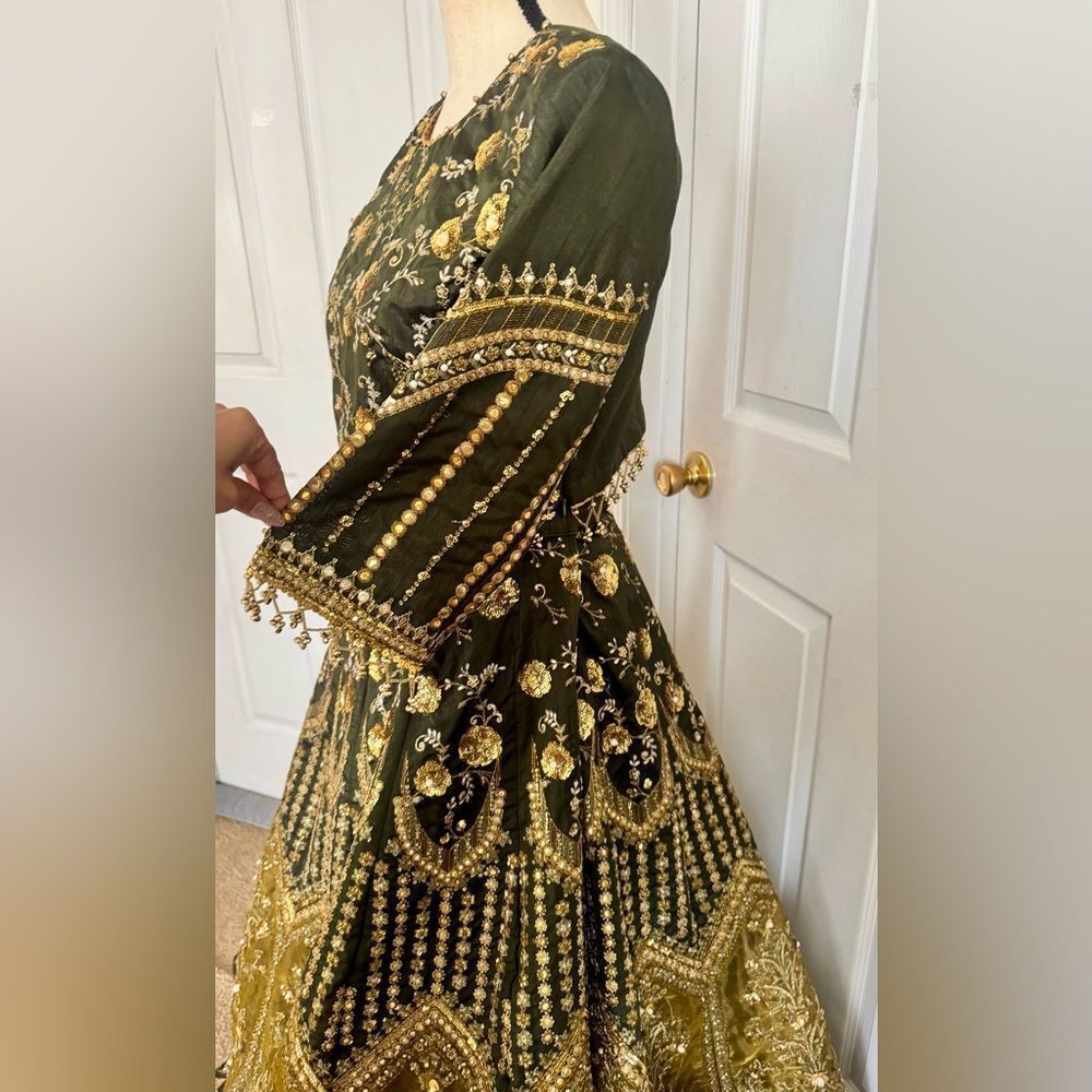 MOHSIN NAVEED RANJHA COUTURE PAKISTANI AUTHENTIC DESIGNER WEDDING FORMAL DRESS - Picture 14 of 14